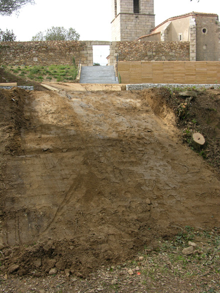 Replanteig de les escales d’accés al Santuari des de l’aparcament. Novembre 2008