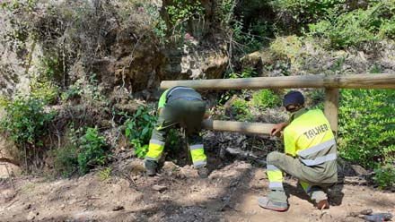 Treballs d’instal·lació de tanques de delimitació. Maig 2020