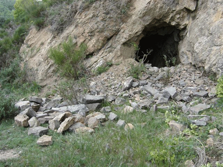 Entrada a les antigues mines. Juny 2006